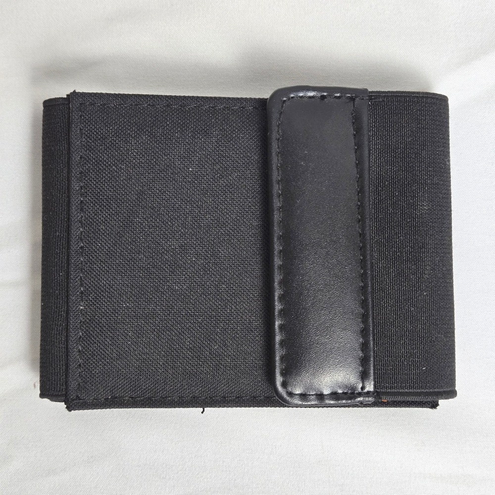 Design by Buxton Black‎ Wallet ID Window Card Slots Hook & Loop Closure